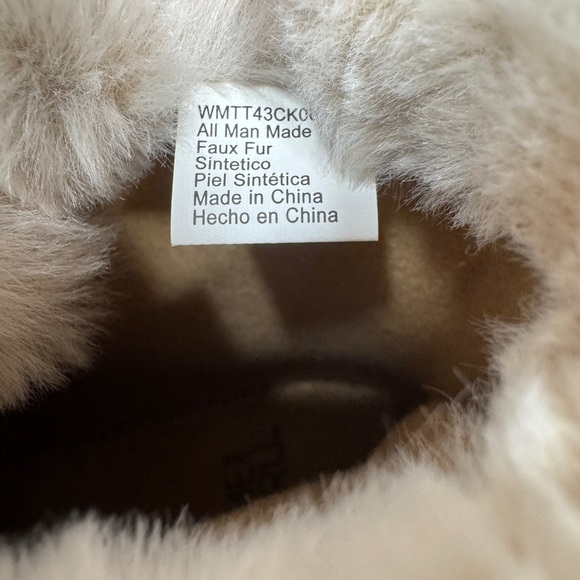 NWT Time & Tru Faux Fur Tan Black Lace Up Temperature Rated Snow Boots Size 6 - Picture 12 of 12